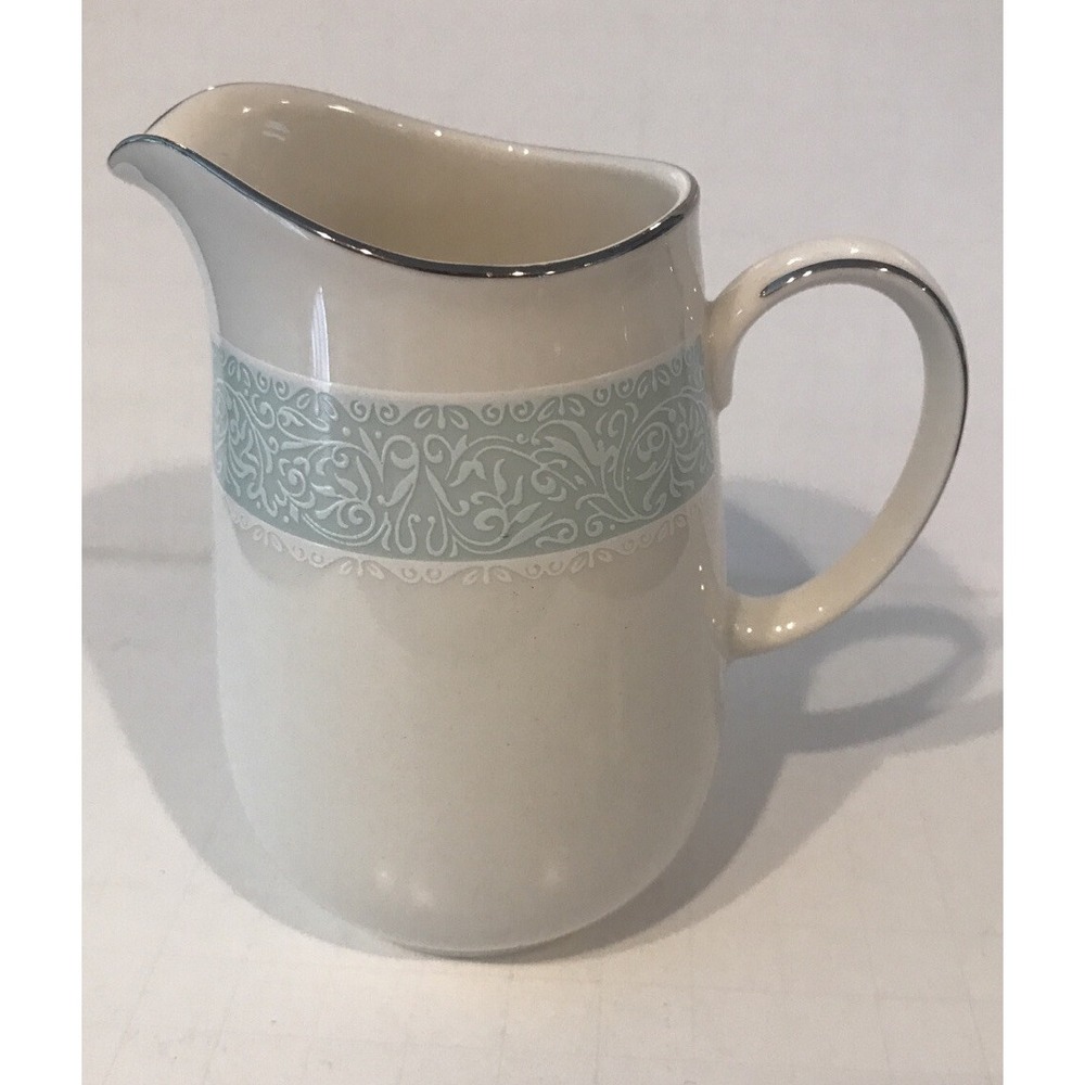 Noritake Ivory China Celia #7086 creamer only‎